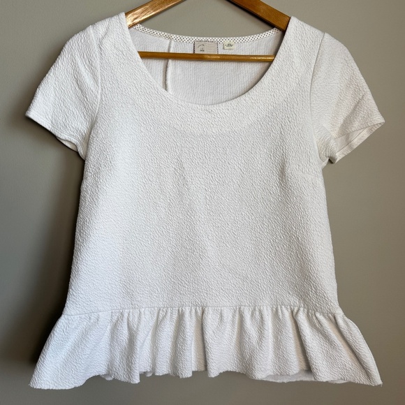 Anthropologie Tops - Anthropologie Postmark Short Sleeve Textured‎ Peplum Top White Small Scoop Neck